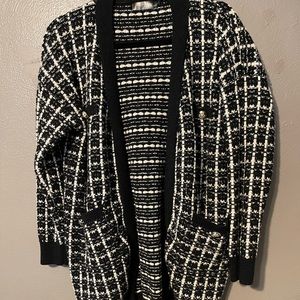 Tweed sweater with gold details